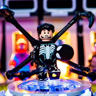 Mô hình lego người nhện / người sắt độc đáo