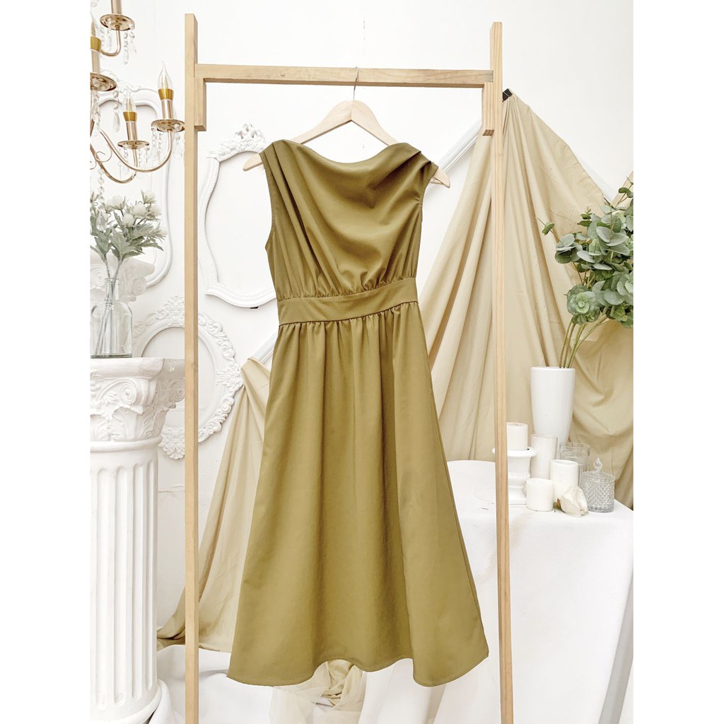DOTTIE - Đầm Midi Lệch Vai Xanh Olive Nữ D0049