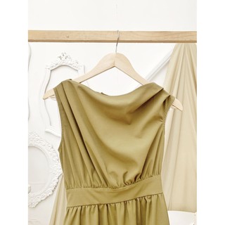 DOTTIE - Đầm Midi Lệch Vai Xanh Olive Nữ D0049