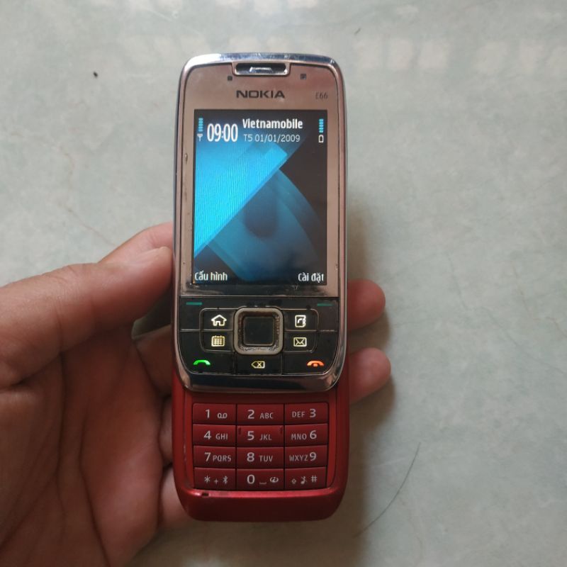 Điện thoại Nokia E66 nắp trượt chính hãng