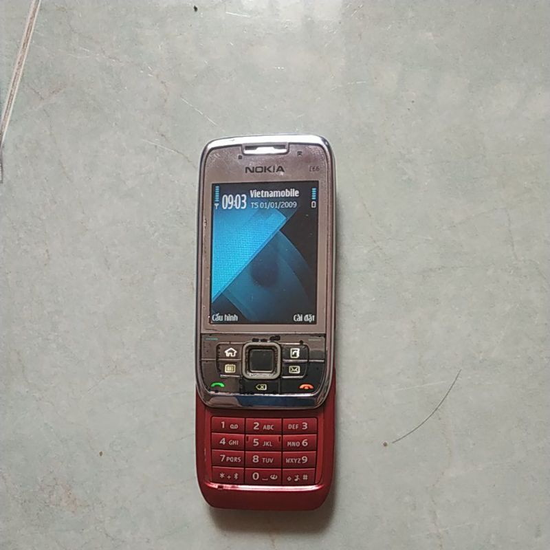 Điện thoại Nokia E66 nắp trượt chính hãng