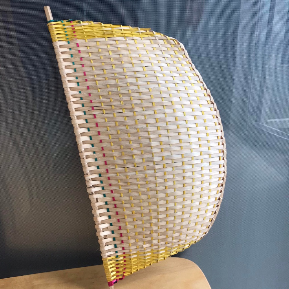 Quạt tre trang trí quạt nan treo tường decor đan thủ công