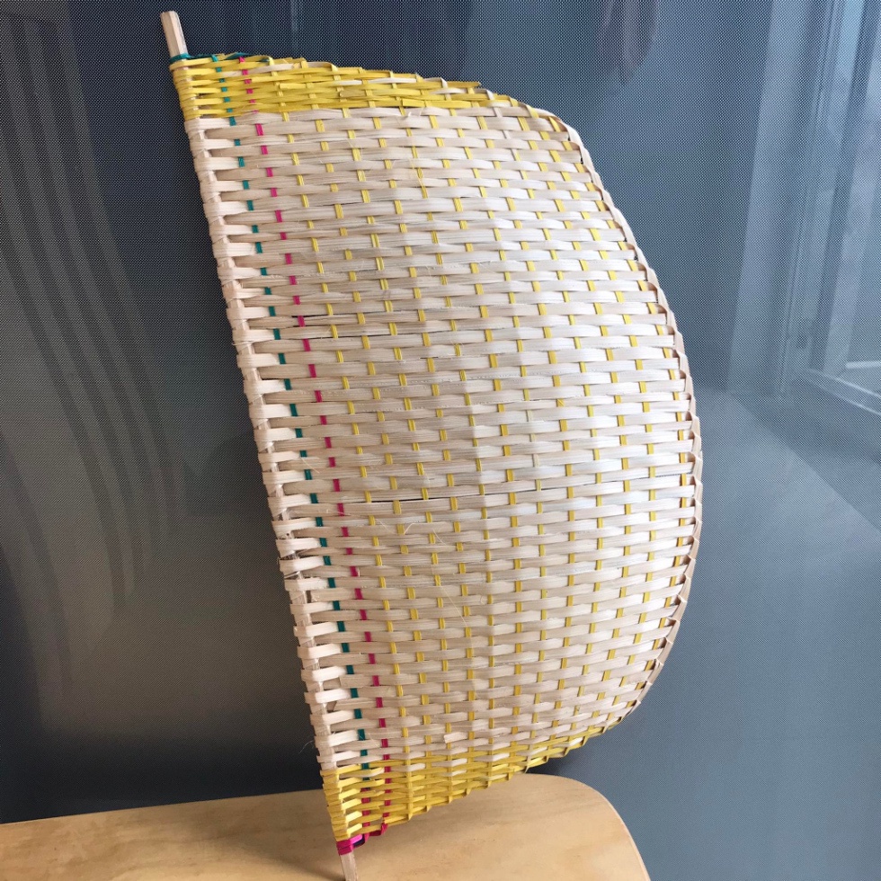 Quạt tre trang trí quạt nan treo tường decor đan thủ công