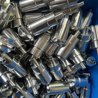 [Tặng gọng dầu] Bình dầu CNC inox 304 cho xe máy (Sonic, Satria, Ex150, Ex155)