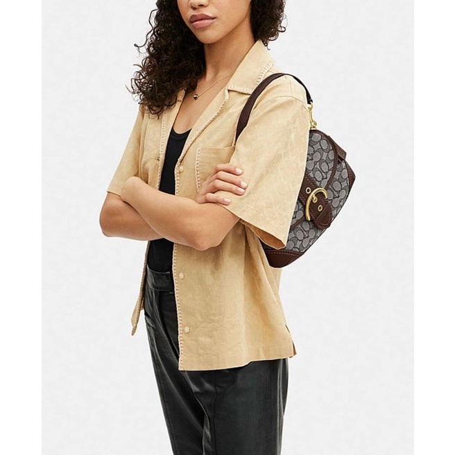 Túi Coach kẹp nách jacquard sẵn sale