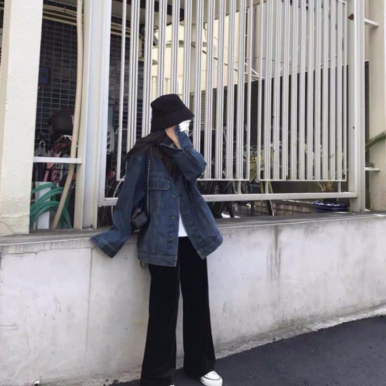 Áo khoác bò trơn dáng rộng 2 túi hộp trẻ trung ulzzang, Áo khoác jean unisex dài tay kiểu dáng năng động siêu đẹp