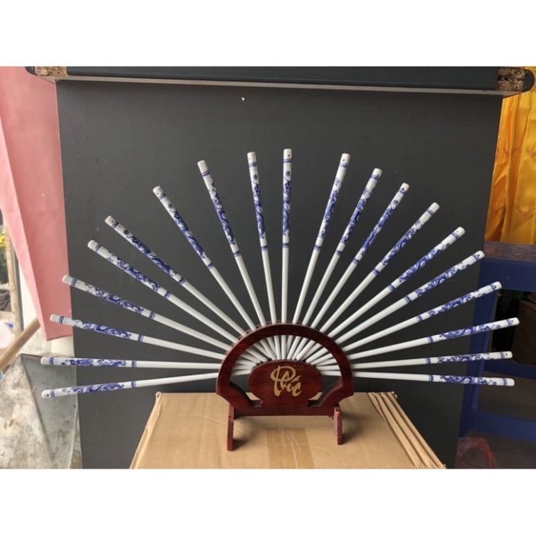 Bộ đũa thờ đũa sứ đũa gỗ kèm chân đế gỗ chữ thư pháp