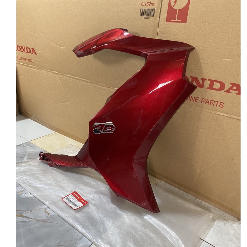 Cánh yếm bên phải | bửng yếm HOND Air Blade 150  màu Đỏ mận R368 chính hãng Honda
