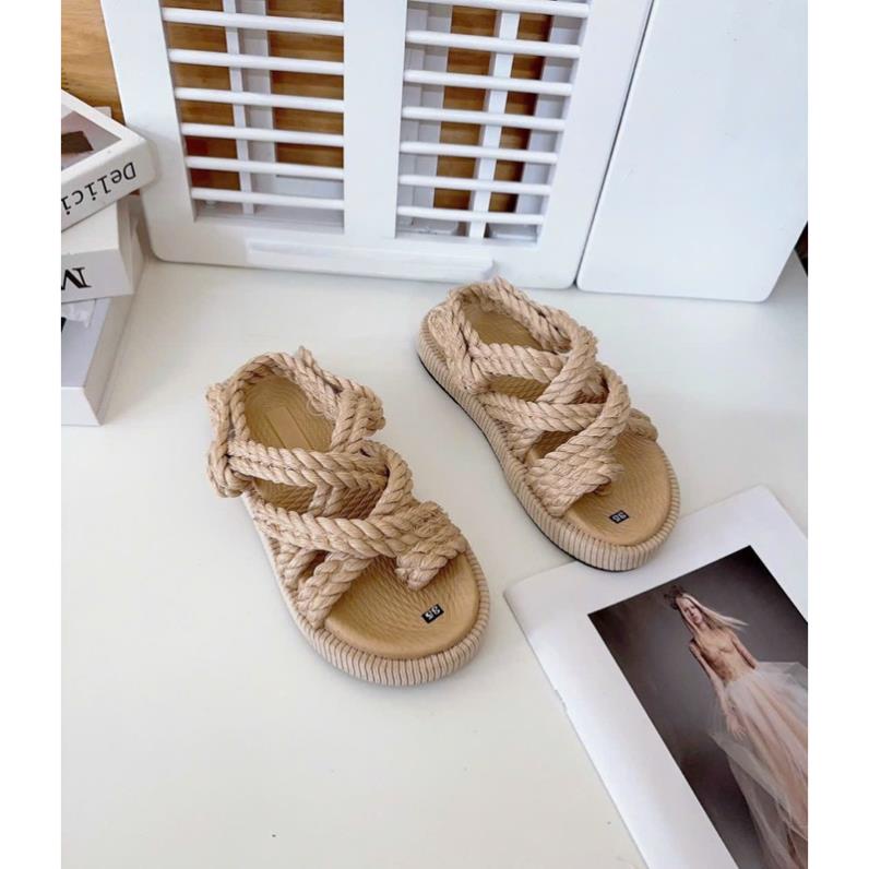GIÀY SANDAL QUAI DÂY DÙ XỎ NGÓN ĐẾ 2 LỚP CAO 3 PHÂN SIÊU XINH