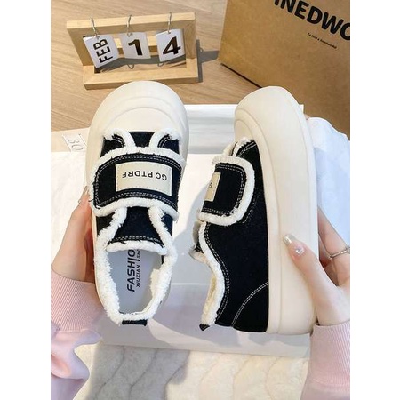 Giày trượt ván vải thường ngày đế dày mẫu mới Velcro giày bánh mì nữ