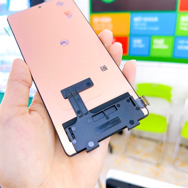 Màn hình Xiaomi Redmi K50 Gaming / Poco F4 GT  đã test, hiển thị đẹp.