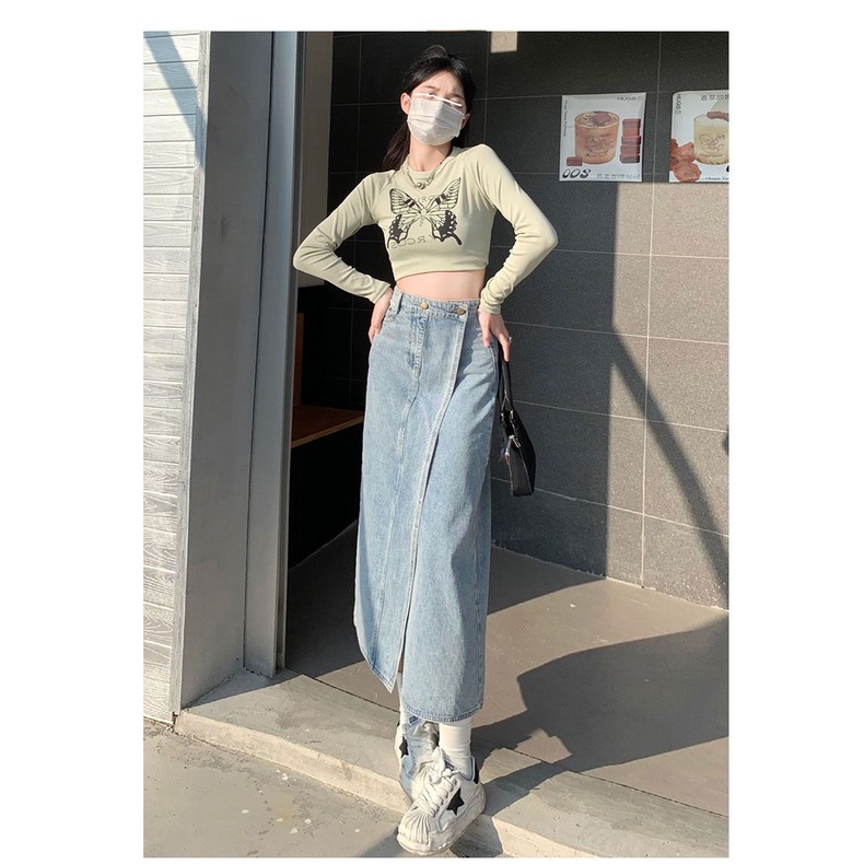 Thiết kế váy denim cạp cao xẻ tà cho phụ nữ mùa hè 2023 phong cách mới không đều all-match mỏng hơn trông váy bó sát