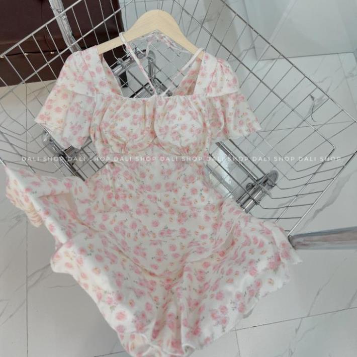 Váy hoa nhí màu hồng xếp ly tầng bèo tay cổ vuông, váy dáng xoè dễ thương ngọt ngào