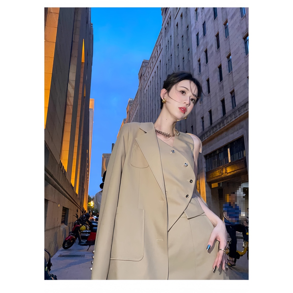 Set áo vest blazer nữ công sở Emili mix chân váy đuôi cá, áo gilê nữ công sở sang chảnh [S9] | BigBuy360 - bigbuy360.vn