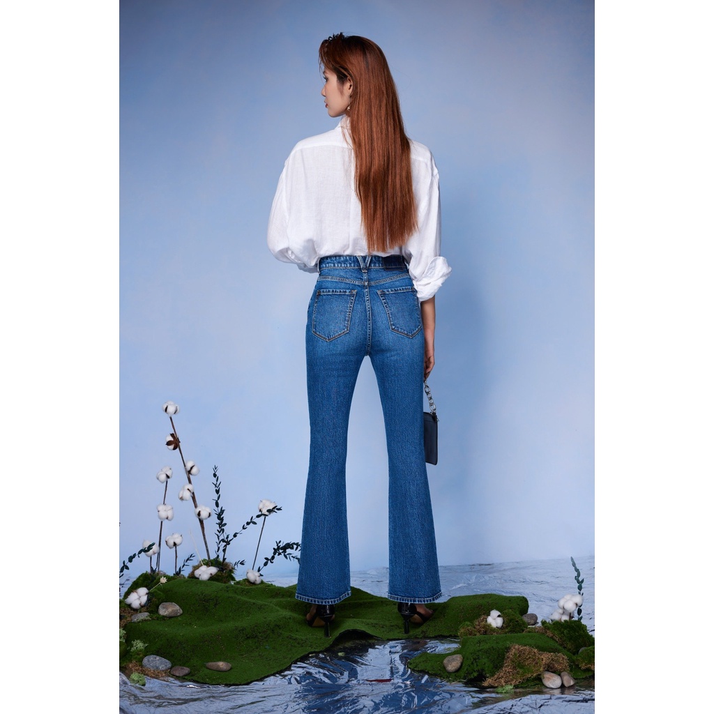 Quần Jeans Nữ Ống Loe Med Blue. Med Blue Women's Flared Jeans -  123WD1084B1950