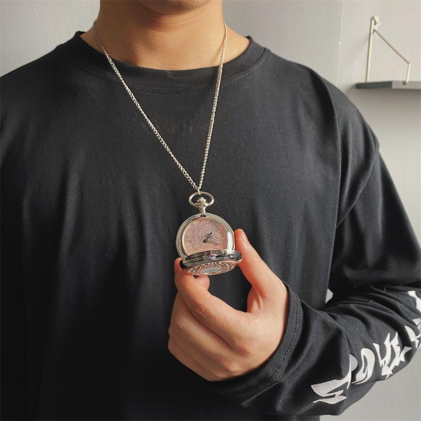 Dây chuyền đồng hồ thời trang cá tính nam và nữ sinh viên cặp đôi mô hình đầy sao rỗng retro lật túi đồng hồ sáng tạo gif