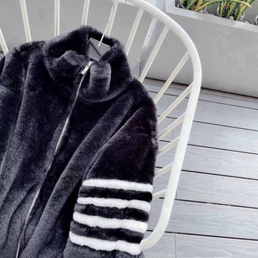 Áo Khoác Lông Thome Mượt Dày Dặn Cao Cấp - Áo Khoác Lông Cừu Phối 4 Sọc Tay Fom Dáng Unisex Nam Nữ | BigBuy360 - bigbuy360.vn