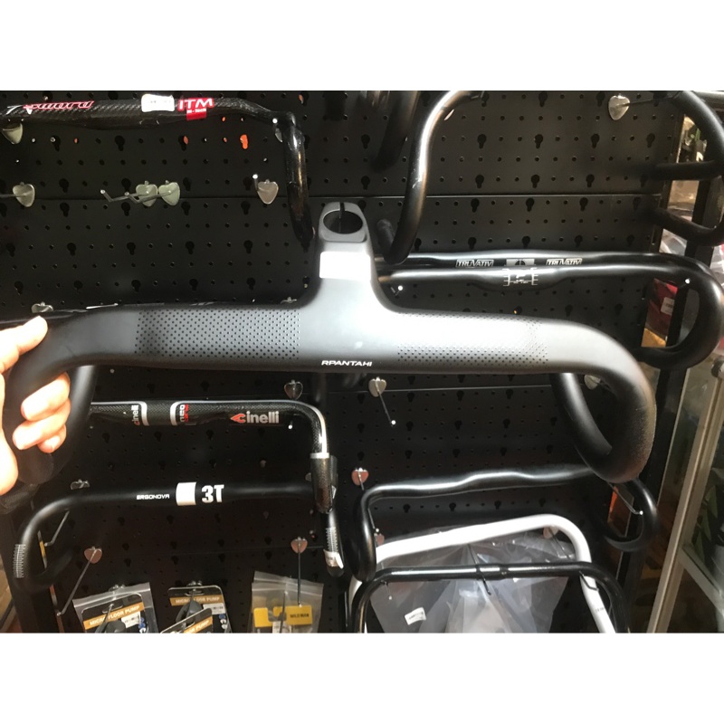 Ghi đông Đua Carbon liền potang RPANTAHI Đen - 400/420*90mm