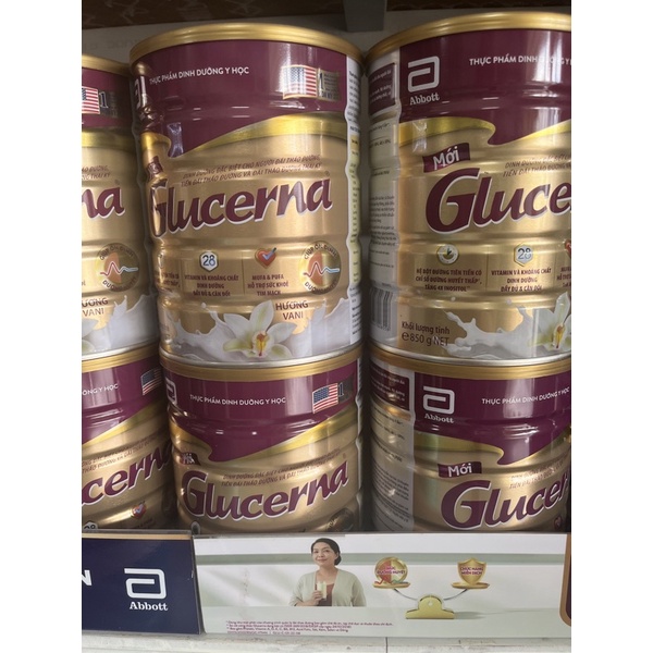 Sữa bột dành cho người tiểu đường Glucerna lon 850g