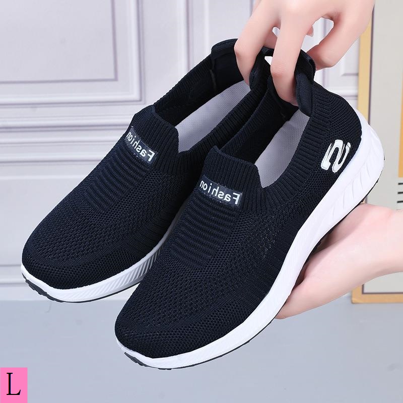 Giày vải thêu lưới 2023 mùa hè phụ nữ bay giày dệt thoáng khí nhẹ giày thể thao thông thường giày mẹ giày phụ nữ