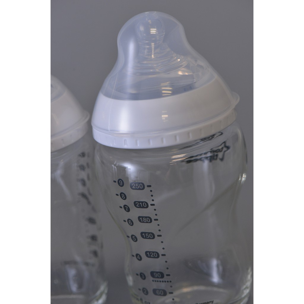 Bình sữa thủy tinh tommee tippee 250ml bộ 2 cái 0 tháng trở lên