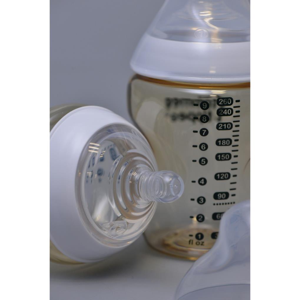 Bình sữa Tommee Tippee PPSU 260ml. Hàng mới 100%, sản phẩm có chút bị trầy xước.