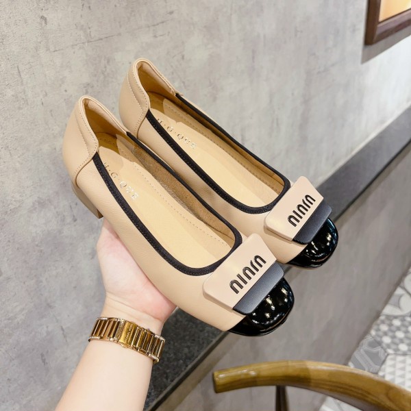 Giày gót đúc da mềm nhũn mũi vá đen khoá vuông MM 3p Sz 35-39 Fullbox