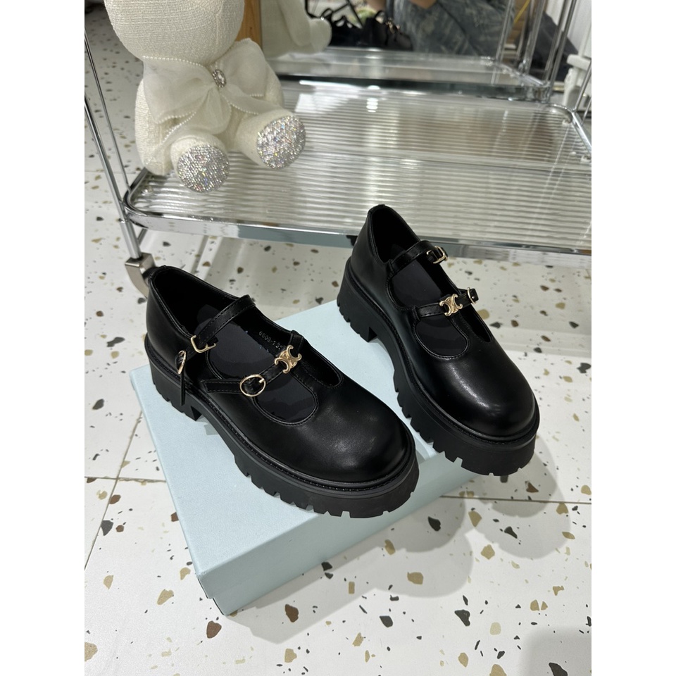 Giày khoá Clin Cao : 5cm Size : 35-39 fullbox
