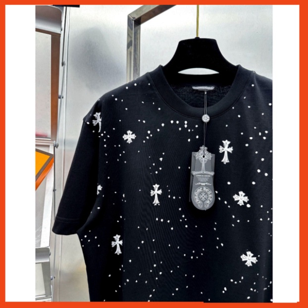 Áo Phông Nam Nữ Chorme Heart In Nhũ Siêu Cấp Co Dãn Hai Chiều, Áo Thun Nam Nữ Chất Liệu Cotton Siêu Hot 2023. L.Bouti