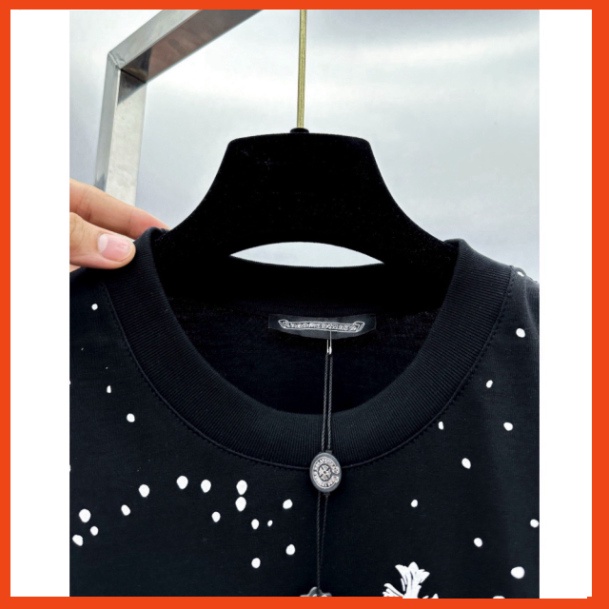 Áo Phông Nam Nữ Chorme Heart In Nhũ Siêu Cấp Co Dãn Hai Chiều, Áo Thun Nam Nữ Chất Liệu Cotton Siêu Hot 2023. L.Bouti