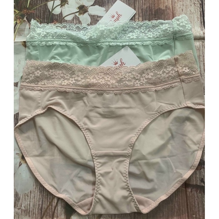 👙Quần lót nữ Triumph Lacy Micro Hero midi