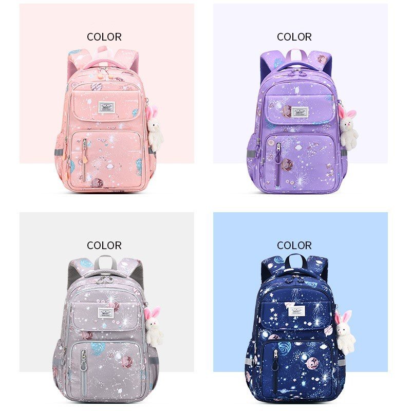 Balo học sinh tặng kèm móc khóa dễ thương