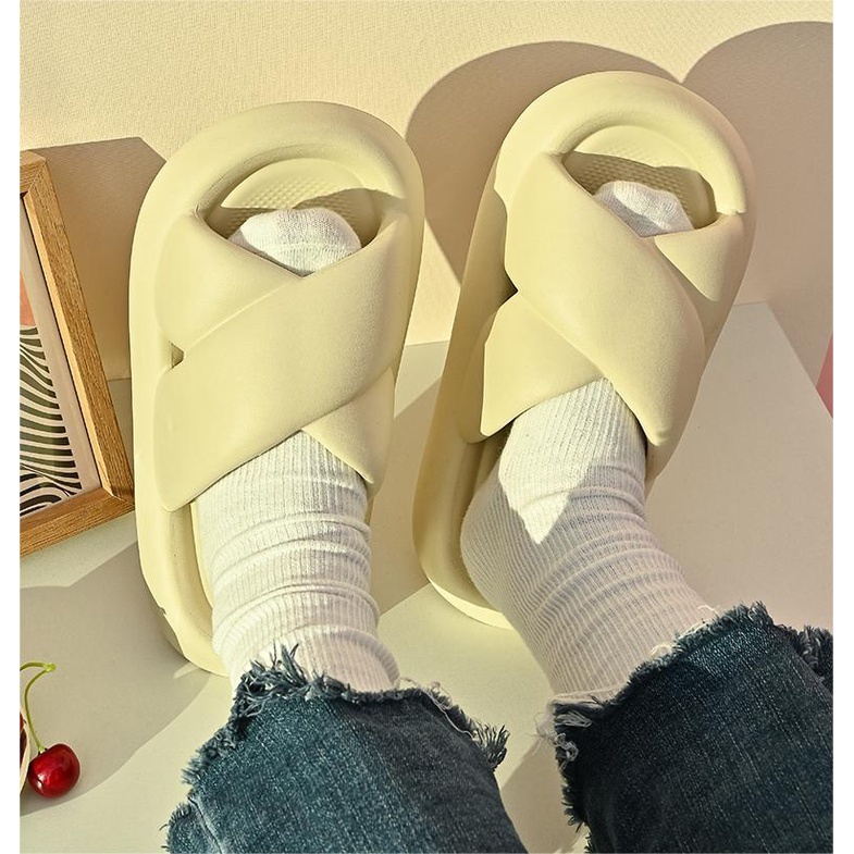 ISAHINI dép nữ dép bánh mì Dép Đi Trong Nhà Thoải Mái Xinh Xắn Cho Nữ 14Z23032801