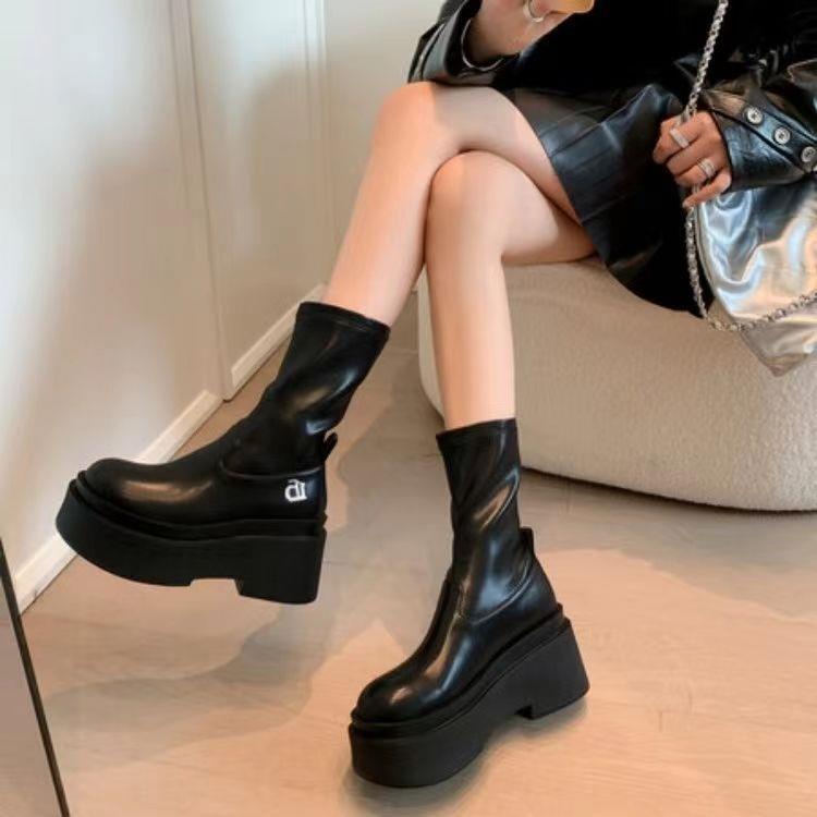 Hot girl but knee-length knight boots women 2023 spring summer new style european american style platform sole slimmer look tăng chiều cao boots ngắn boot