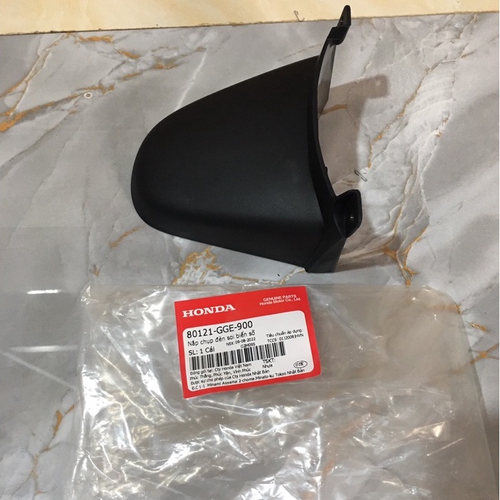 Nắp chụp đèn soi biển số Lead 110 đời cũ   chính hãng Honda