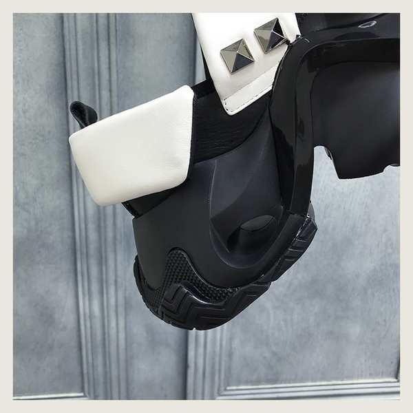 Dép trung niên nữ xăng đan thường ngày khóa bít mũi đế dày mẫu mới mùa hè