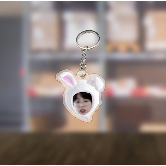 Standee nhân vật kpop - móc khoá