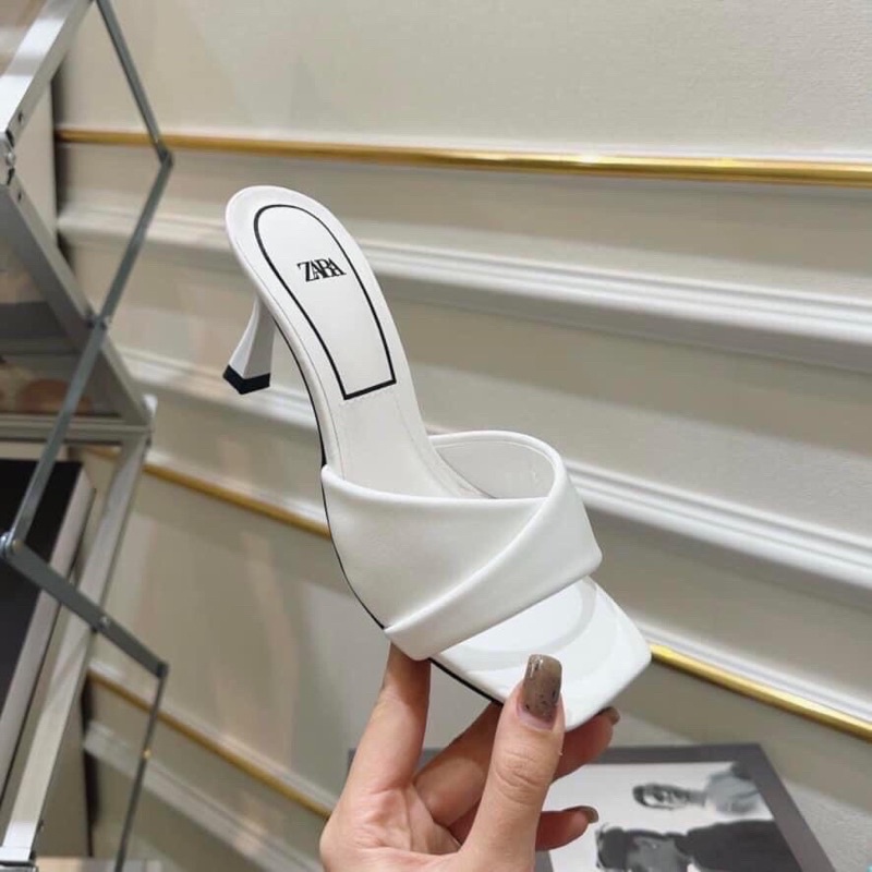 Lẻ = Buôn/ Dép quai trong đế nhọn 5cm siêu long lanh