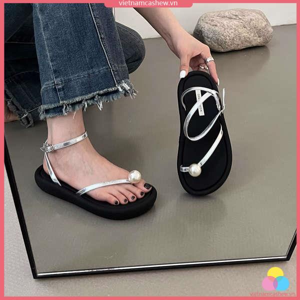 Sandal Đế Xuồng Phong Cách Mới Cho Nữ
