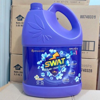 Nước giặt xả Swat Romantic hương hoa thiên nhiên can 3.8kg