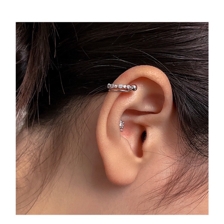 𝐯𝐞𝐥𝐯𝐞𝐭𝐩𝐢𝐧𝐤.𝐚𝐜𝐜🇰🇷 | Khuyên tai chữ U chốt bi vặn 2 đầu phong cách cá tính