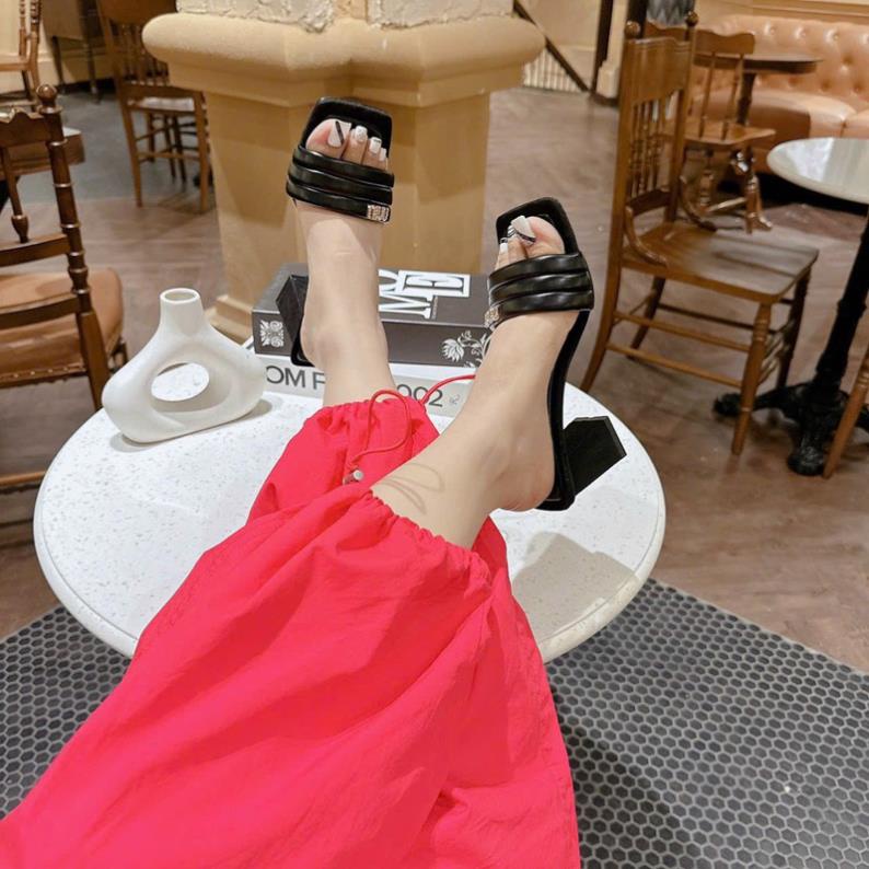 DÉP GÓT VUÔNG 7 PHÂN QUAI NGANG CHẰN CHỈ KHOÁ MIU MIU SIÊU XINH