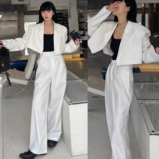 Quần Ống Kèm Áo Vest Croptop