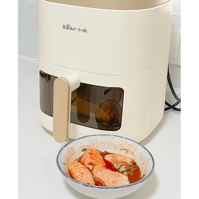 Nồi chiên không dầu mặt kính dung tích 5L BEAR QZG- F15E3 1500W màu trắng bảo hành 12 tháng