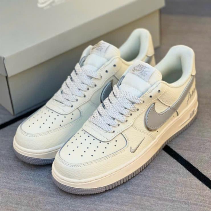 Giày Thể hao AF1 Low Keep Fresh Beige Light Gray Silver, Giày Af1 kem vạch xám bàn chải KemFresh.