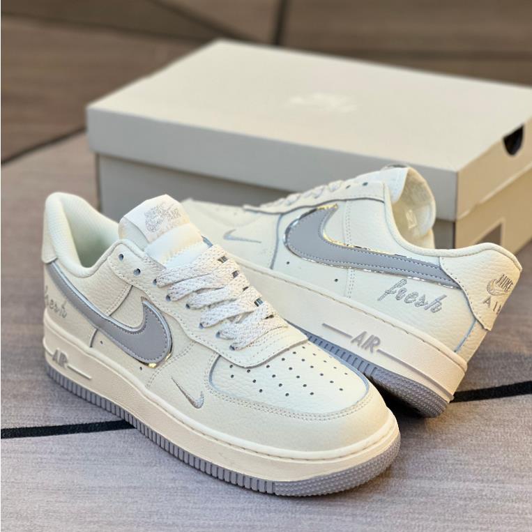 Giày Thể hao AF1 Low Keep Fresh Beige Light Gray Silver, Giày Af1 kem vạch xám bàn chải KemFresh.