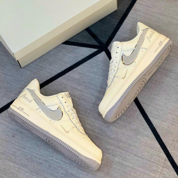 Giày Thể hao AF1 Low Keep Fresh Beige Light Gray Silver, Giày Af1 kem vạch xám bàn chải KemFresh.