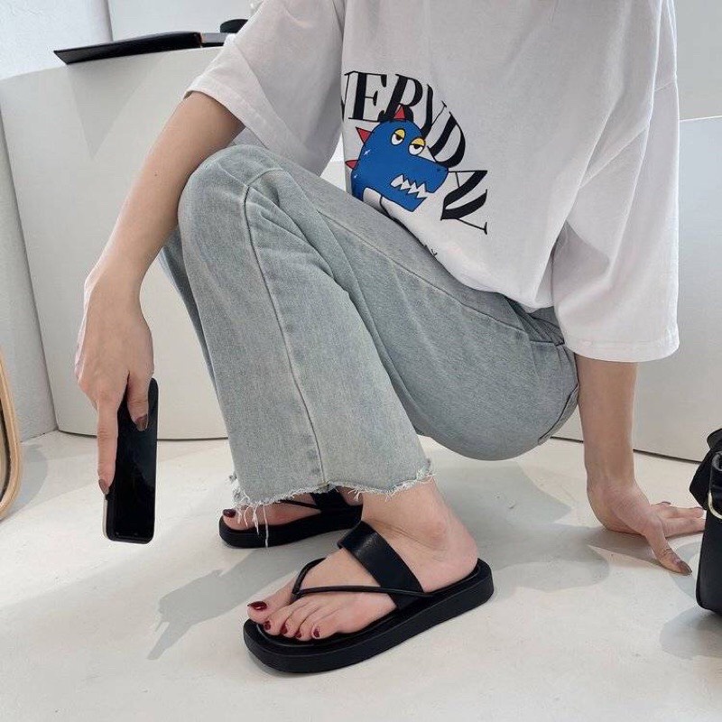 Dép Nữ Đế Xuồng Bánh Mì Xỏ Ngón Hot Trend