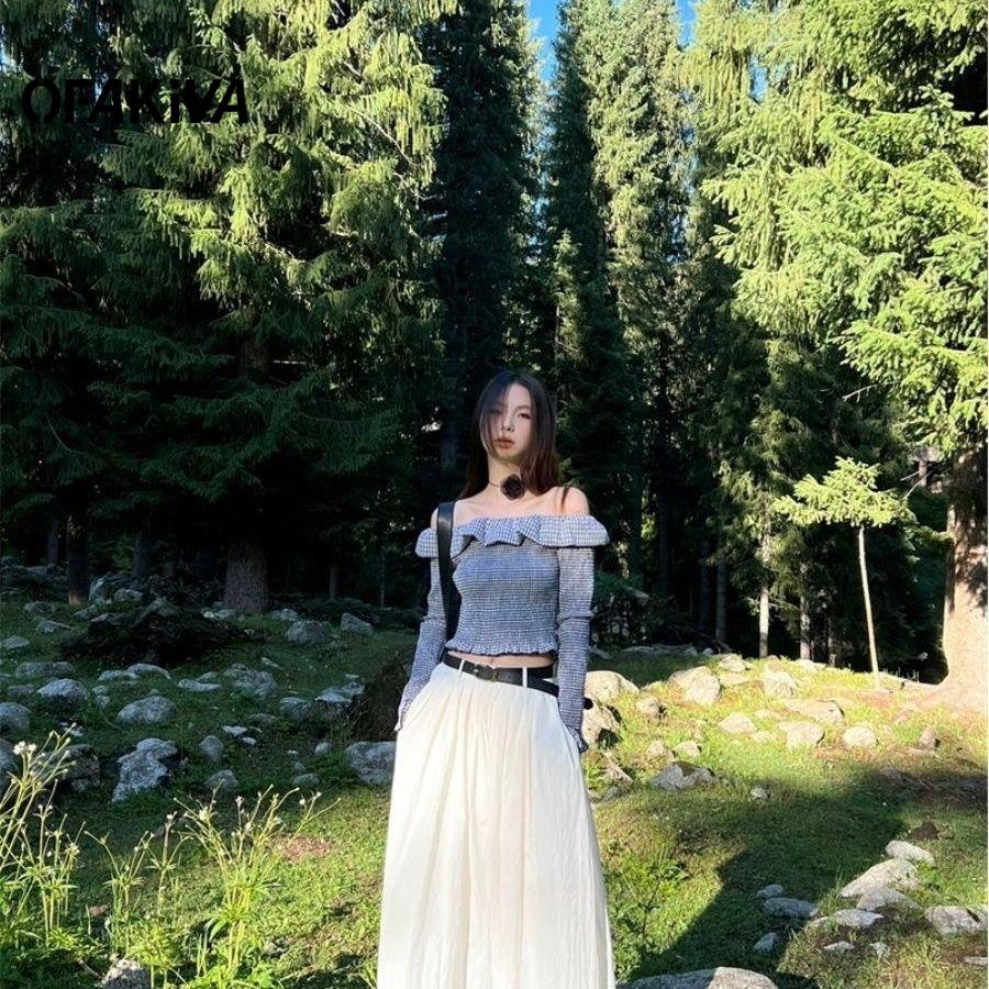 Áo Sơ Mi Nữ Một Dây Dáng Ôm Nhỏ Nhắn Phong Cách Thời Trang Mùa Thu 2023 Mới