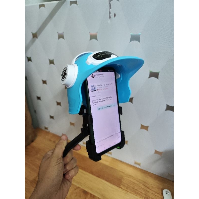 Giá Đỡ Điện Thoại Hình Nón Bảo Hiểm